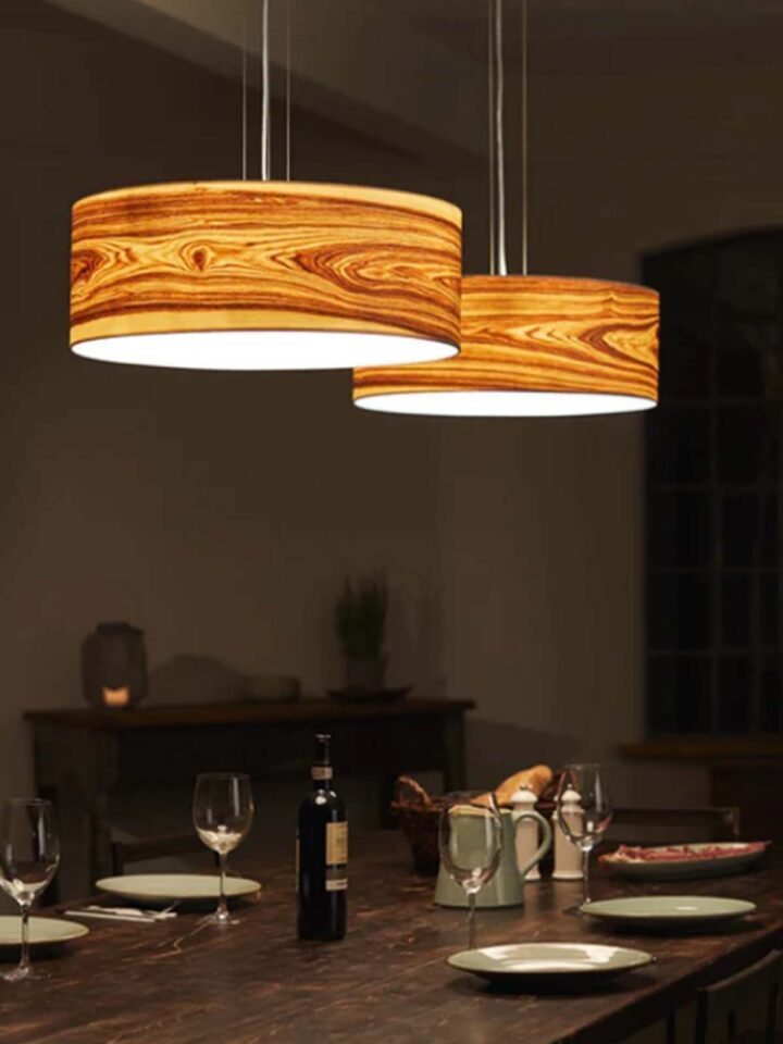 Holzleuchten made in Germany Handarbeit Nachhaltig LeuchtNatur Pendelleuchten über Esstisch DesignOrt