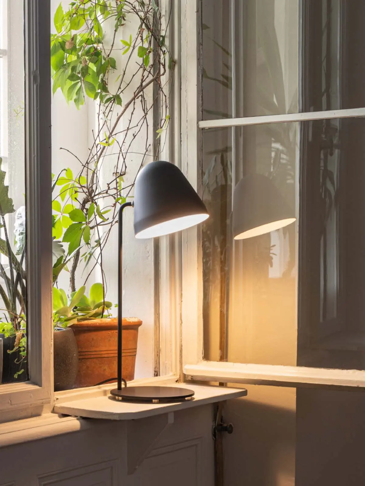 moderne Tischleuchte made in Germany Tilt Table NYTA Tischlampe