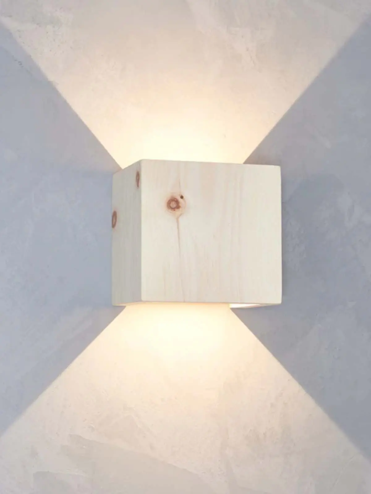 Designerleuchte aus Zirbenholz DesignOrt Onlineshop Lampen Berlin