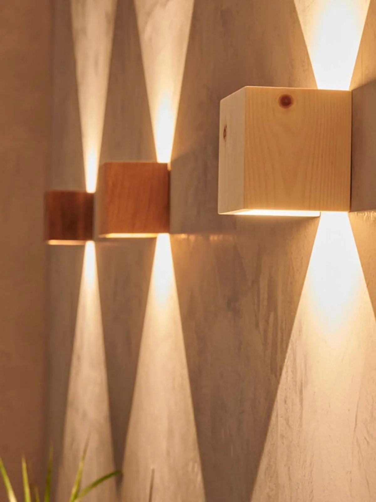 Wandleuchten aus Holz Cubus von LeuchtNatur online kaufen DesignOrt