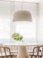 große Esstischleuchte rund Djembe Lampe von Marset BCN DesignOrt