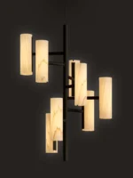 mehrflammige Designerleuchte aus Holz und Metall