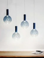 blaue Pendelleuchten Glas LOOM Design Raindrop