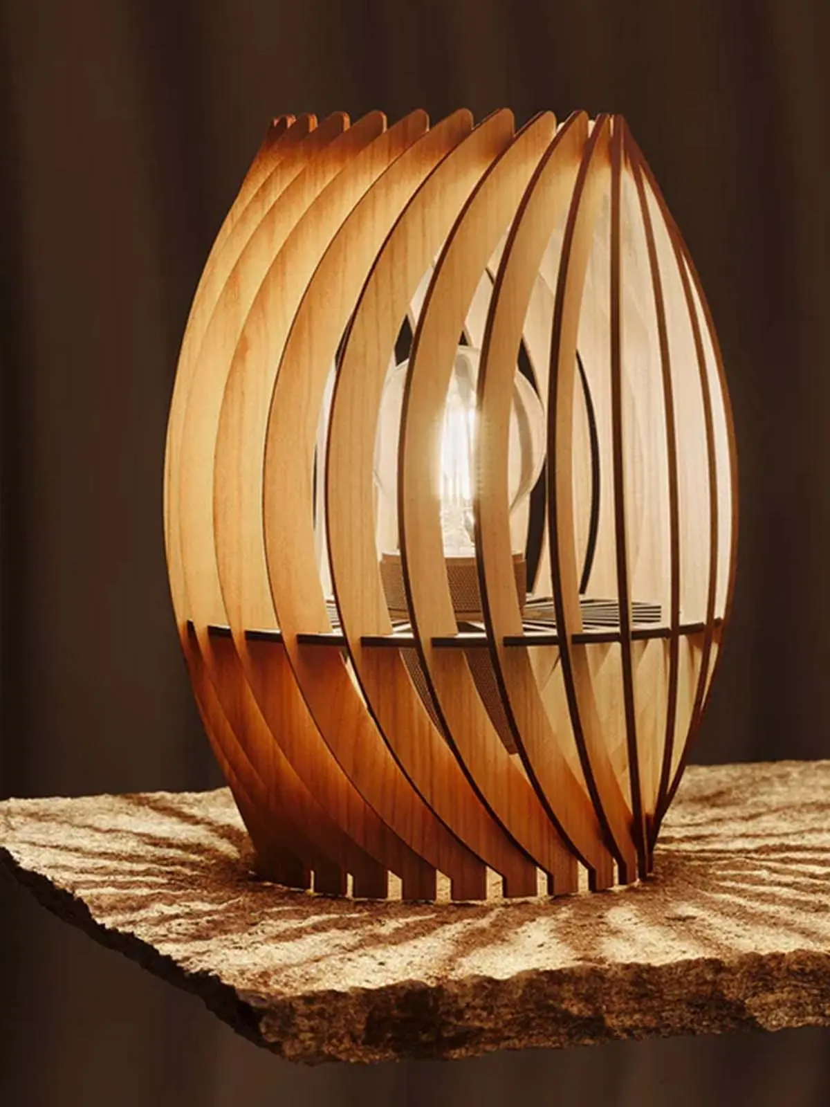 Kirschholz Valencia Tischlampe made in Germany von Maschd DesignOrt LampenBlog & Onlineshop