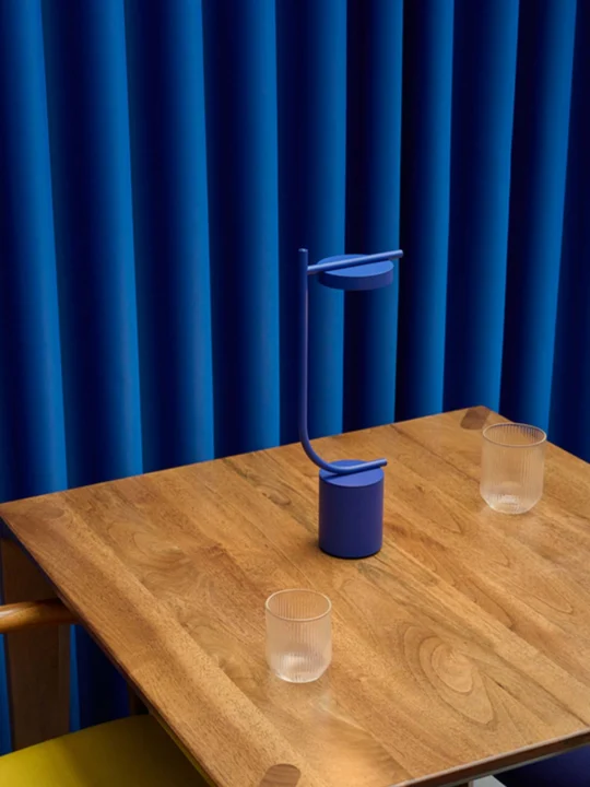 moderne LED Akkuleuchte Grupa Igram Table Lamp online kaufen bei DesignOrt Lampen Berlin