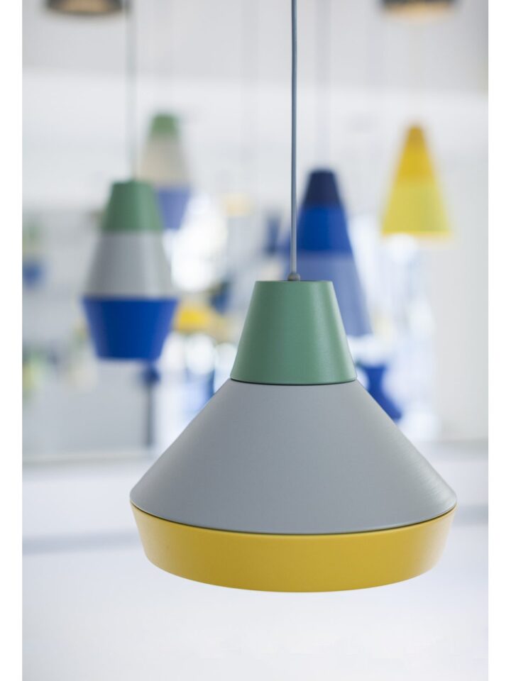 GRUPA Ili Ili Cat's Hat in modernem Wohnraum