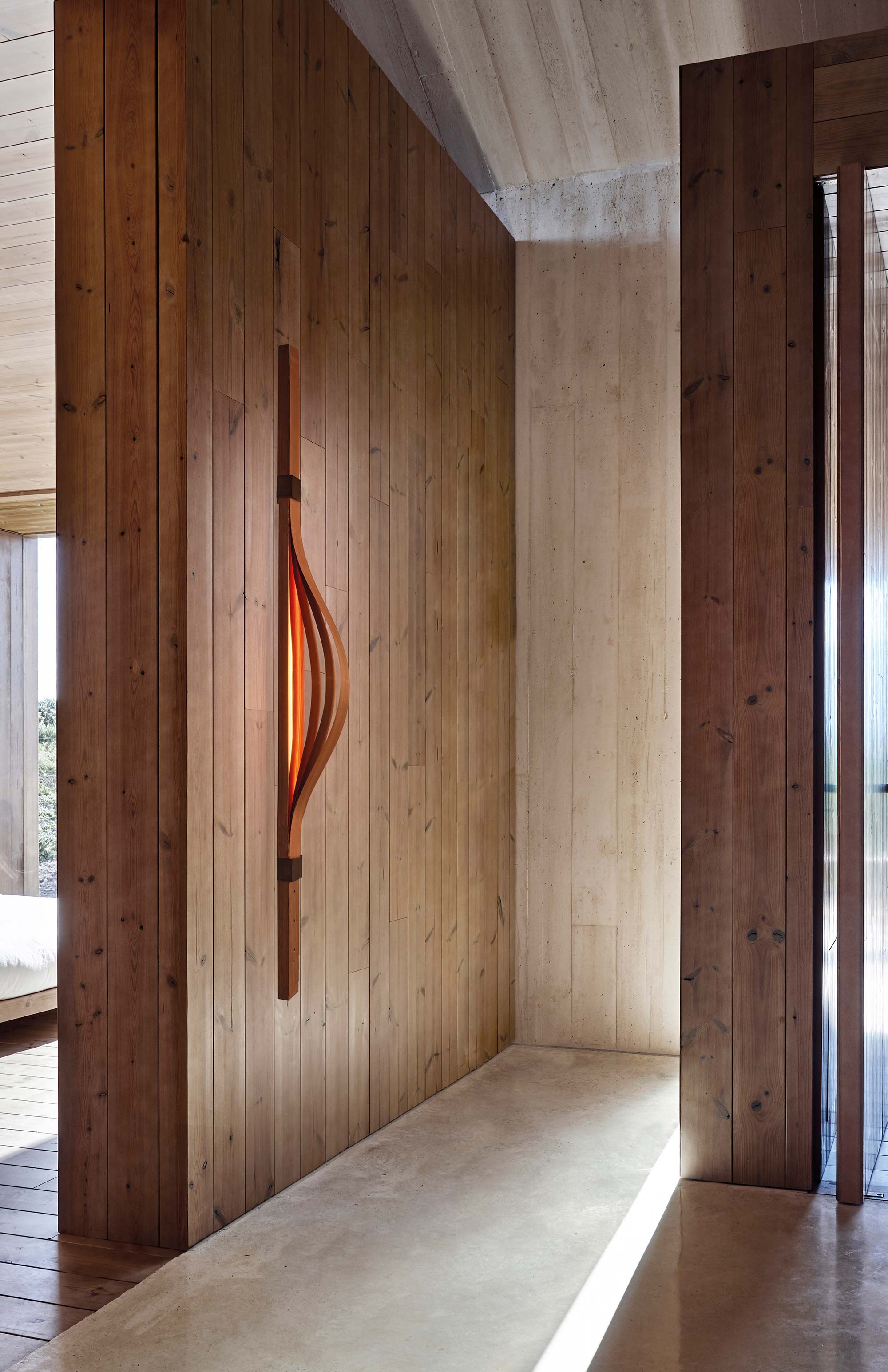 LZF Lamps Neuheiten Woodstraps Wandleuchte Furnierholz handgefertigt